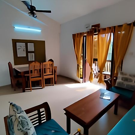Ronne'S 2Bhk Lagoon Apartment -كالانغيُت المظهر الخارجي الصورة